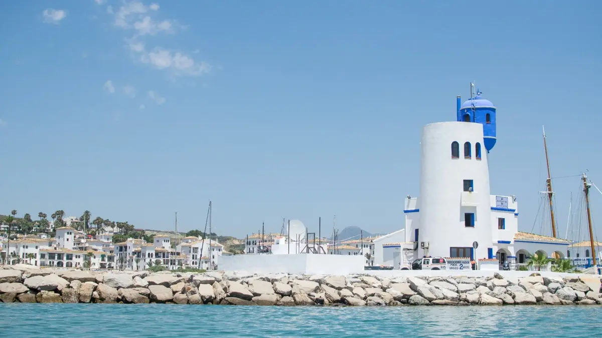 Business insurance broker guide for SMEs and autónomos in Spain 2026