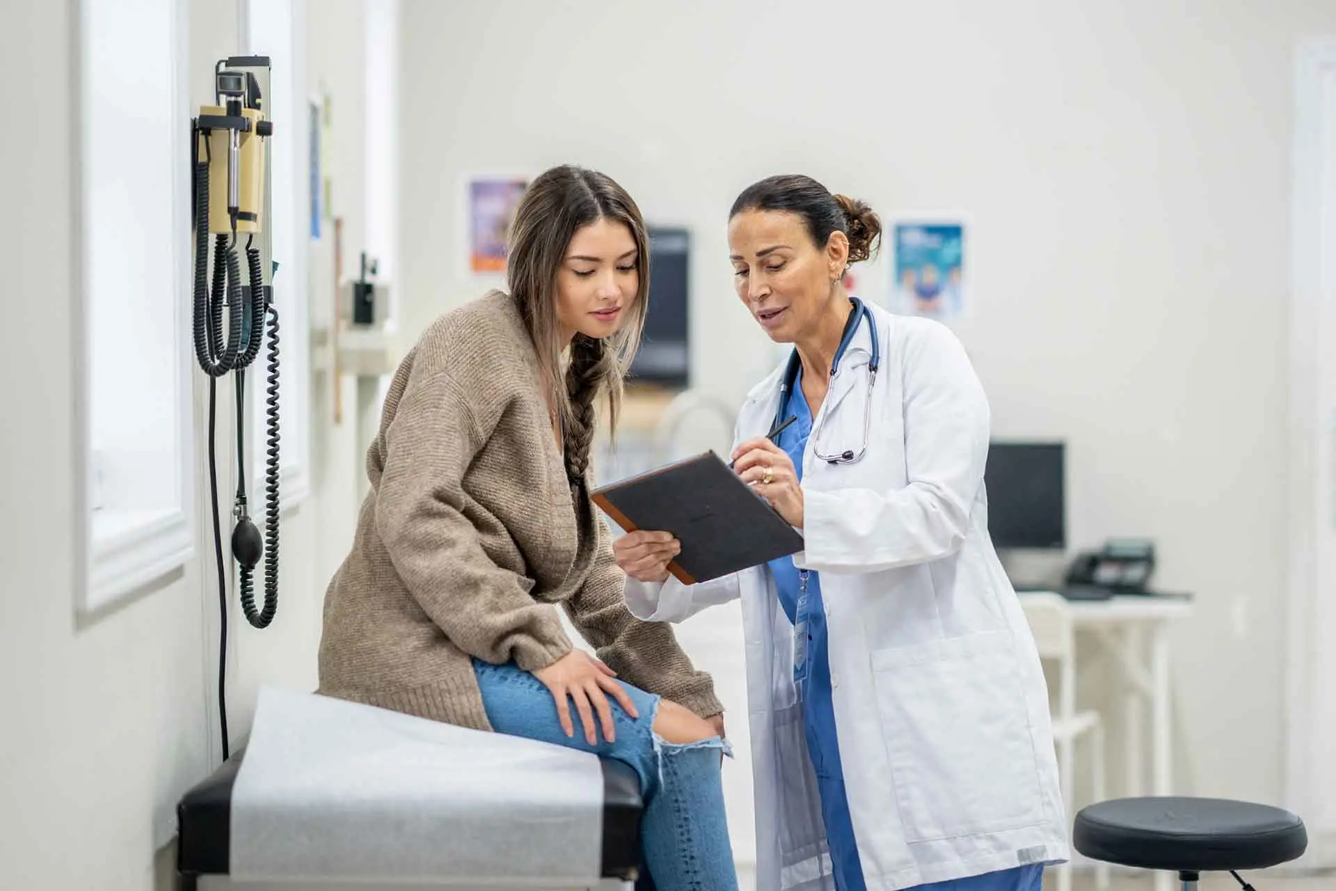 Medical insurance guide for expats in Spain 2026