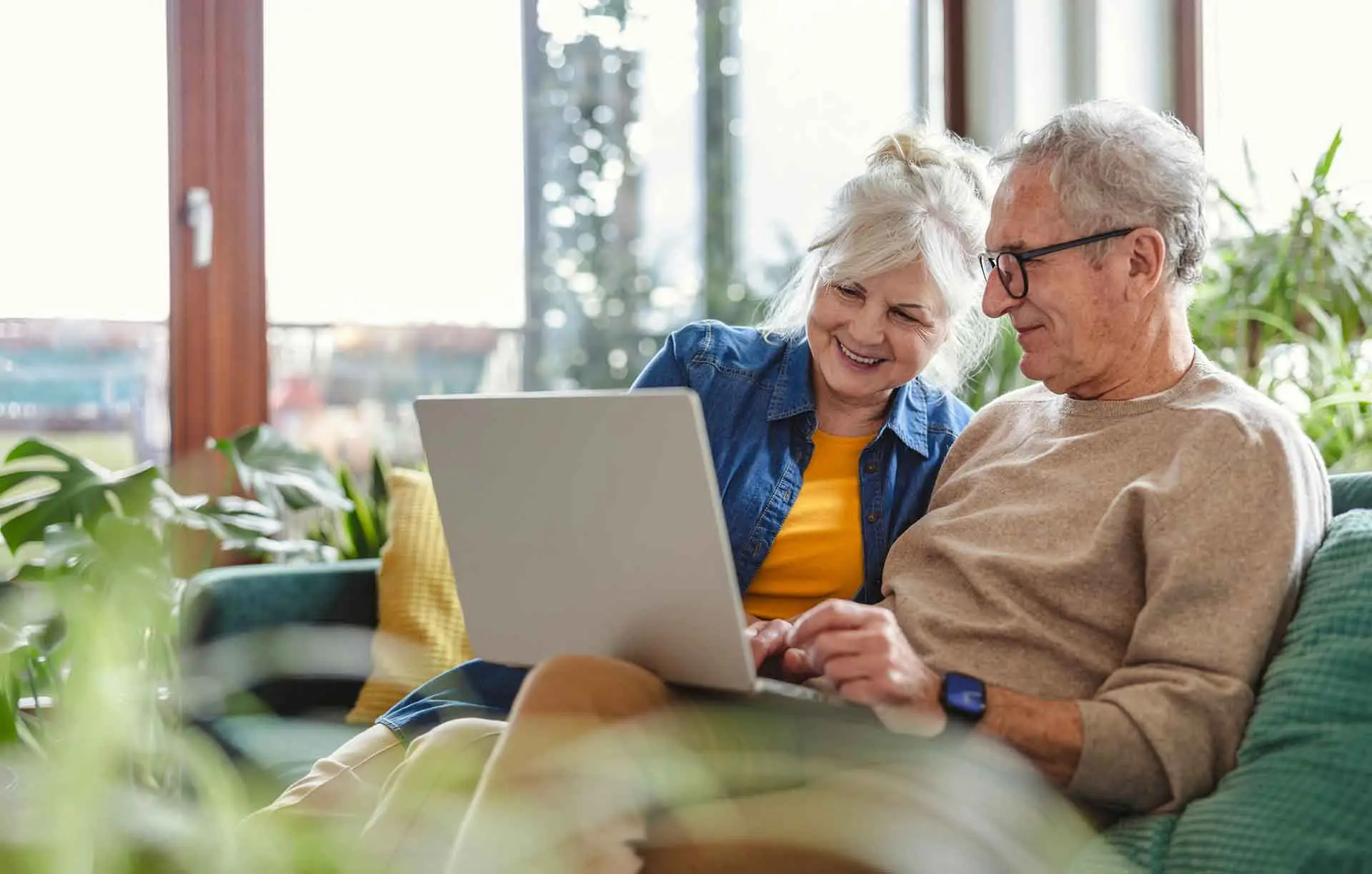 Insurance guide for seniors and retirees in Spain